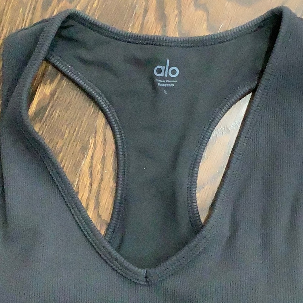 Alo NWOT Goddess Ribbed Cropped Racerback Tank - Picture 8 of 8